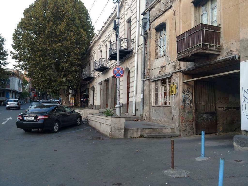 Guliko'S Apartment In Тбилиси Экстерьер фото