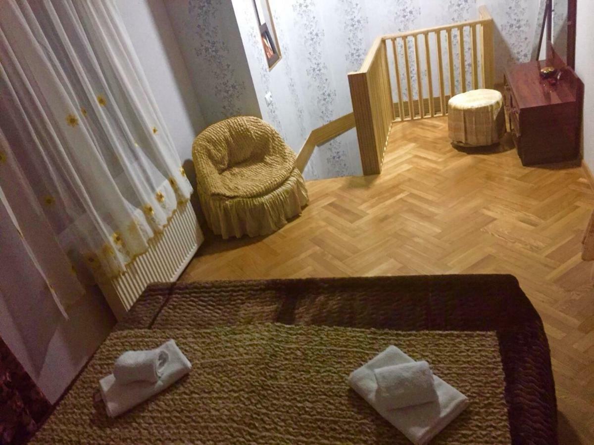 Guliko'S Apartment In Тбилиси Экстерьер фото